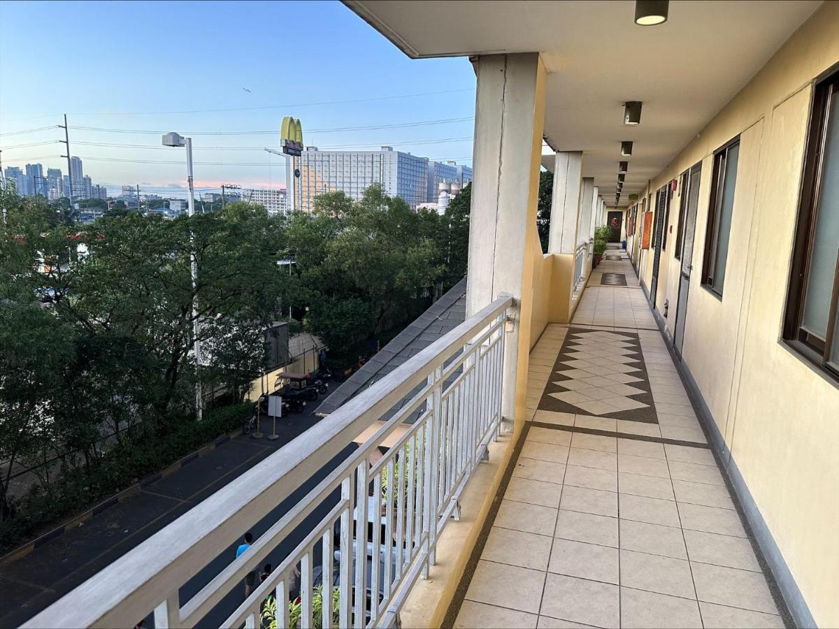 Apartmán East Ortigas Mansions By Ma Manila Exteriér fotografie